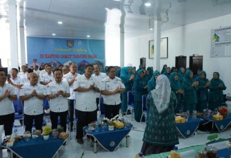 Asisten Pemerintahan dan Kesejahteraan Rakyat Buka Rakornis TP PKK Kabupaten Asahan di Kecamatan Tanjung Balai