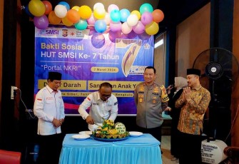  Memperingati HUT ke-7, Serikat Media Siber Indonesia (SMSI) Provinsi Bengkulu bekerjasama dengan PMI Kota Bengkulu melaksanakan bakti sosial donor darah dan juga pemberian santunan kepada anak yatim, Kamis (7/3/2024)