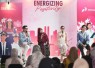 Narasumber berbincang bersama saat acara Talkshow “Embracing Challenges” Energizing Positivity yang merupakan kegiatan peringatan hari kartini dan diselenggarakan di Lobby Fastron, Gedung Grha Pertamina, Jakarta pada Jumat (26/4/2024).