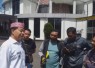 Wakil Bupati Manggarai Hery Ngabut Saat Diwawancara Awak Media