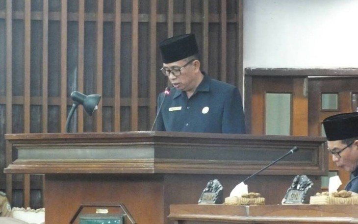 Penyampaian pandangan pansus