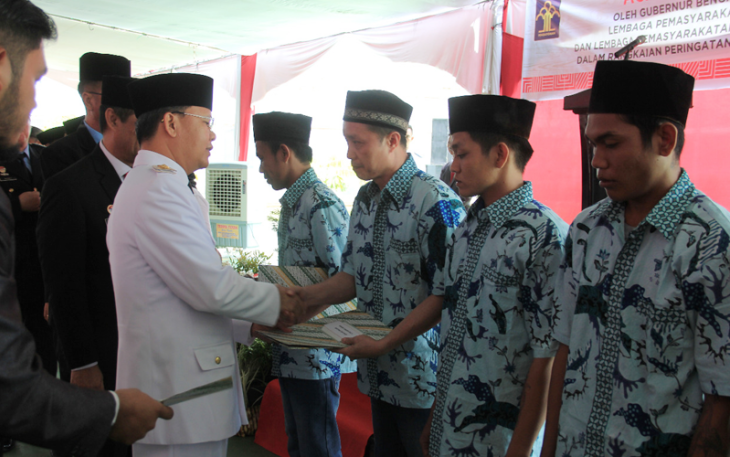 Plt. Gubernur Bengkulu Rohidin Mersyah saat menghadiri acara Pemberian Remisi dalam rangka Peringatan Hari Proklamasi Kemerdekaan Republik Indonesia Tahun 2017, Kamis (17/8) di Lembaga Pemasyarakatan Kelas II A Bengkulu.