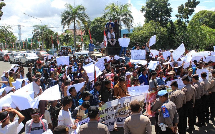 Unjukrasa Warga meminta Plt Gubernur Rohidin Mersyah kembali memberlakukan peraturan gubernur nomor 10 tahun 2011