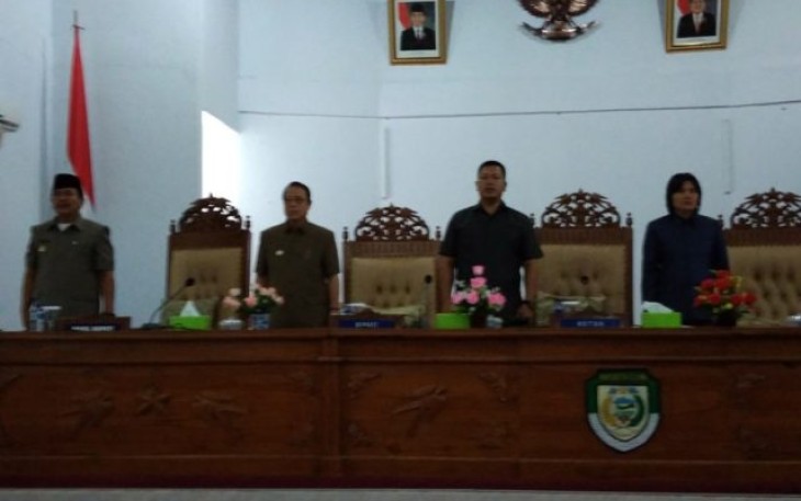 Paripurna Penyampaian Pandangan Umum Fraksi Terhadap Enam Raperda
