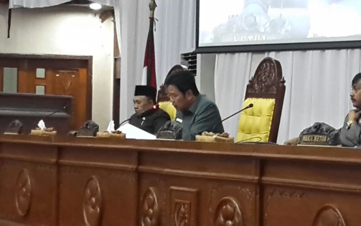Pimpina Dewan Perwakilan Rakyat Daerah Provinsi Bengkulu Memimpin Rapat Paripurna 
