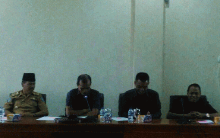 Wakil Ketua II DPRD Kota Bengkulu Teuku Zulkarnain, M Awaludin Fraksi PKS, Sutardi dari Fraksi Grindra, Sekretaris DPRD Saat Menyambut Kedatangan Anggota DPRD Kabupaten Malang