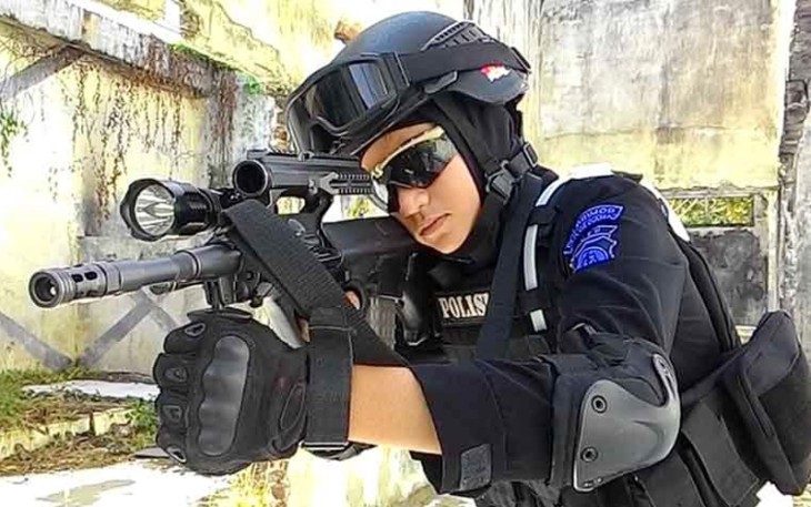 Polisi Sniper (net)