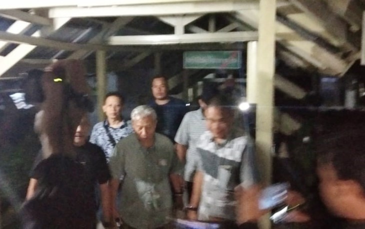 Ichwan Yunus saat tiba di Kejati Bengkulu usai ditangkap di sebuah Mall Jakarta Timur