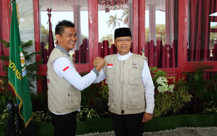 Plt Gubernur Rohidin Mersyah Sabtu pagi menerima tim Ekspedisi Jalur Darat 34 Gubernur