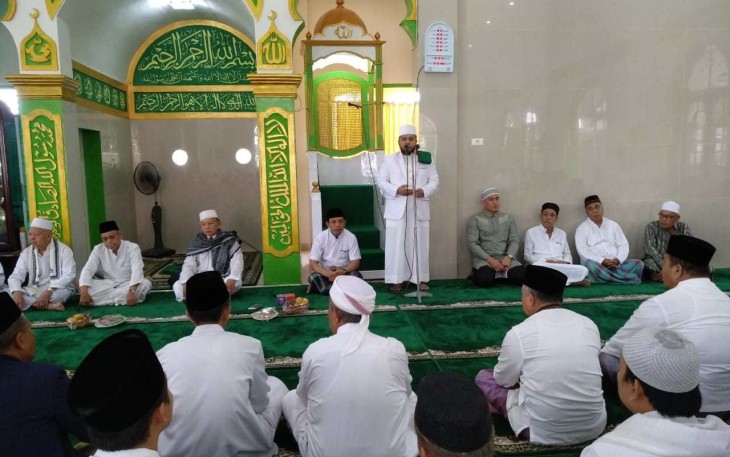 Walikota Helmi Hasan Meresmikan pemindahan Masjid Taqwa di Jalan Danau RT 06 RW 02, Kelurahan Jembatan Kecil, Kecamatan Singaran Pati, Jum’at (28/09/2018)