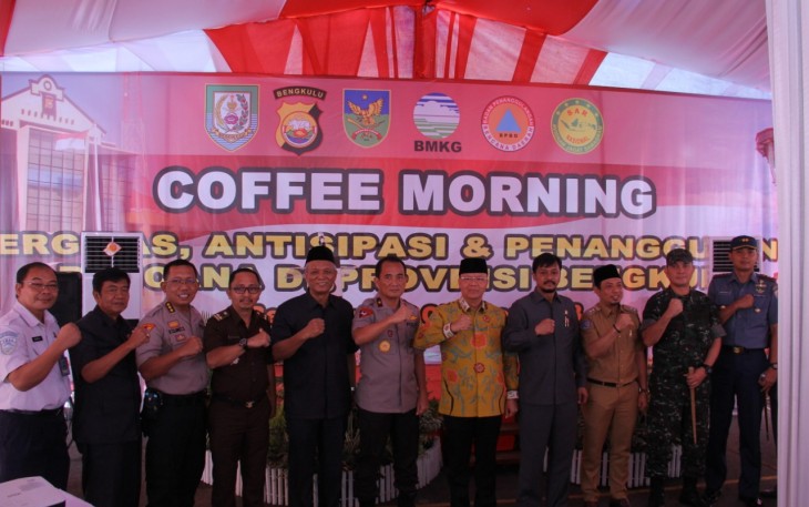 Foto bersama usai acara