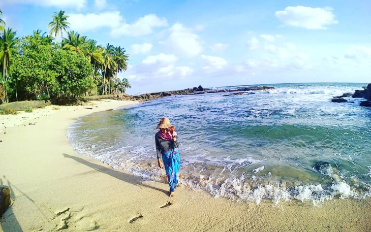 Pantai Karang Nyerbu
