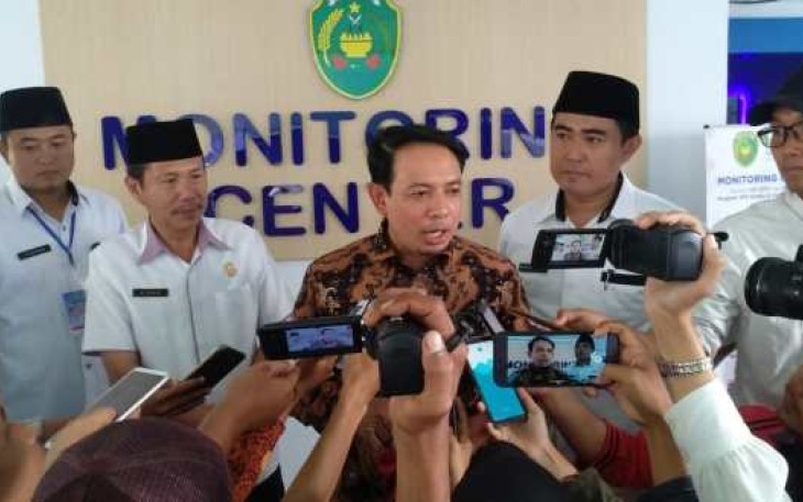 Wakil Walikota Dedy Wahyudi saat menemui awak media