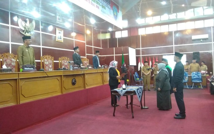 Paripurna Istimewa Pengganti Antar Waktu DPRD Kota Bengkulu Suhartini