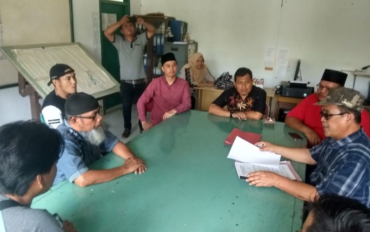Komisi II DPRD Provinsi saat sidak ke Kantor PT BRS di Desa Pukur
