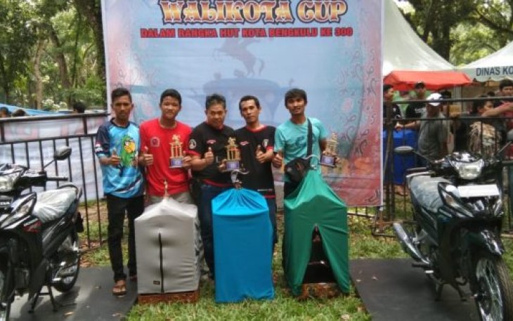 Pemenang Kontes Burung Bekicau 