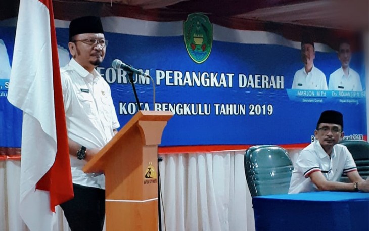 Sekda Kota Bengkulu Marjon saat memberikan arahan
