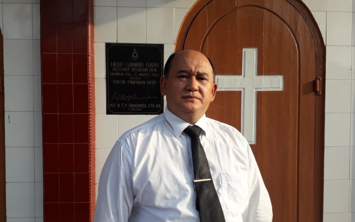 Tokoh Agama Pendeta HKBP Gambir Baru Resort Kisaran II B Sianturi