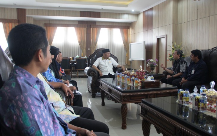 Gubernur Bengkulu Rohidin Mersyah Terima Kunjungan TIM BUMN Yang di Koordinator Oleh Bank BTN Diruang Kerja Gubernur   