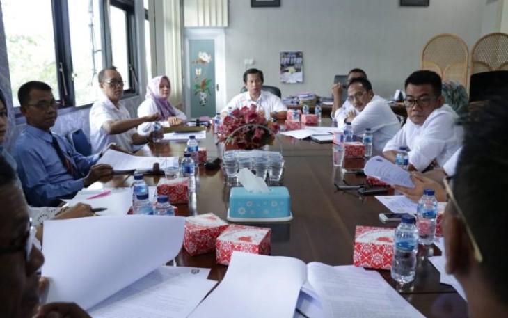 Sekretaris Daerah Kabupaten Bengkulu Selatan Yudi Satria Pimpin Rapat  