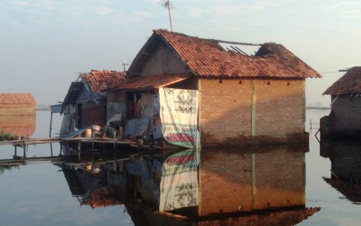 Kediaman Tusmini ditengah Rob alami musibah Terbakar