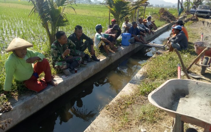 Keakraban TNI dan Rakyat Terjalin di TMMDReguler 105 Tahun 2019 Kodim Klaten