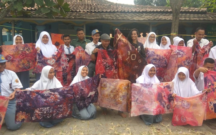 lestarikan budaya, kain batik jadi potensi kearifan lokal