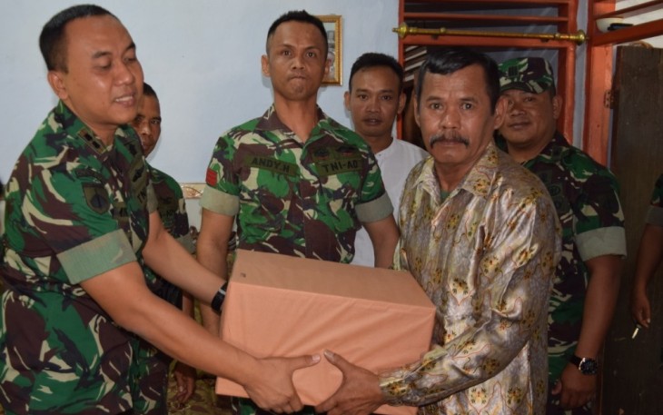 Kepedulian Dandim Klaten Kunjungi Anggota Sakit Menahun