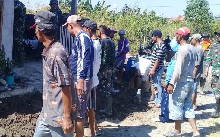 Antusias Warga Hantarkan Kesuksesan TMMD Kalikondang