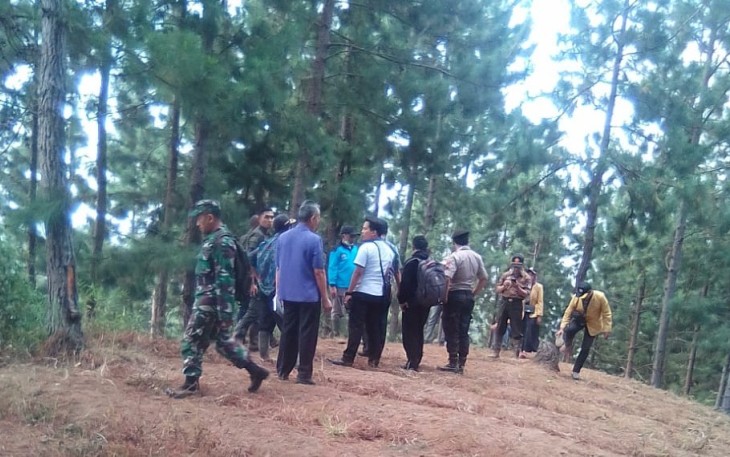 Instansi terkait bersama Camat dan Kepala Desa Sridadi Tinjau Lokasi