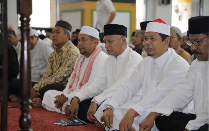 Shalat Ied di masjid Agung H Ahmad Bakrie Kisaran