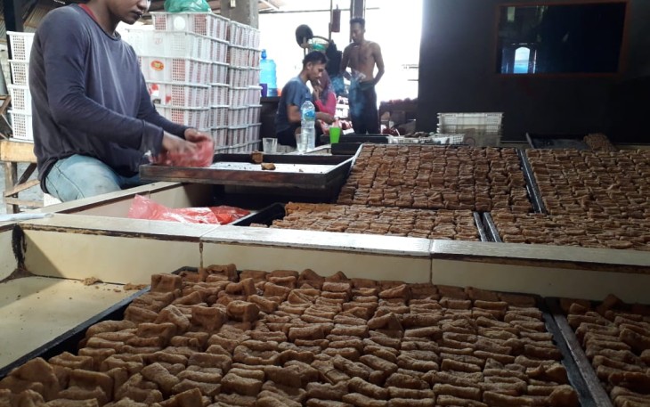 Sutar Pedagang Tahu Goreng Ini Sukses Kembangkan Usahanya