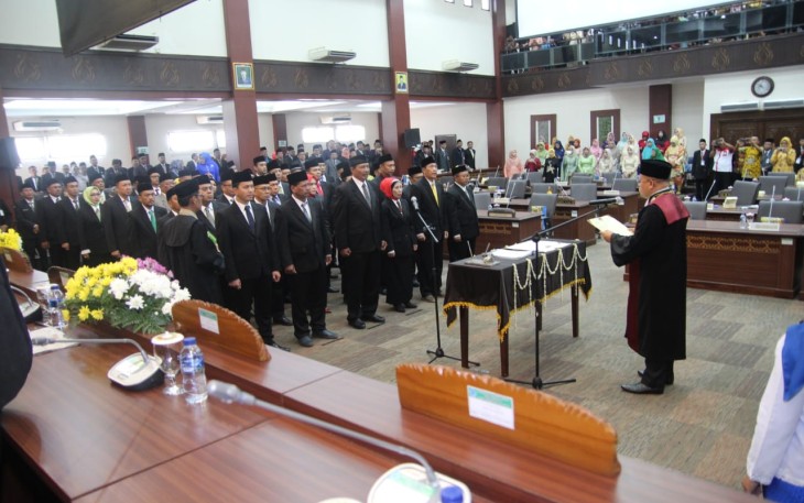 Prosesi Pengambilan Sumpah Wakil Rakyat di Gedung DPRD Kabupaten Brebes