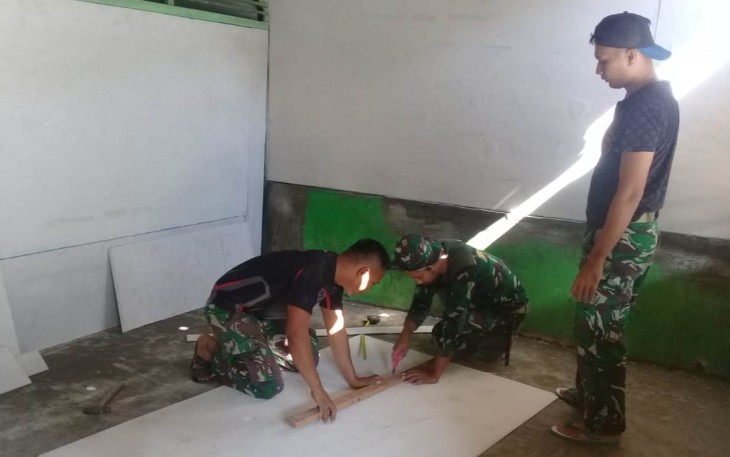 Direhab Tentara Rumah Pak Zeni Berdinding Kokoh