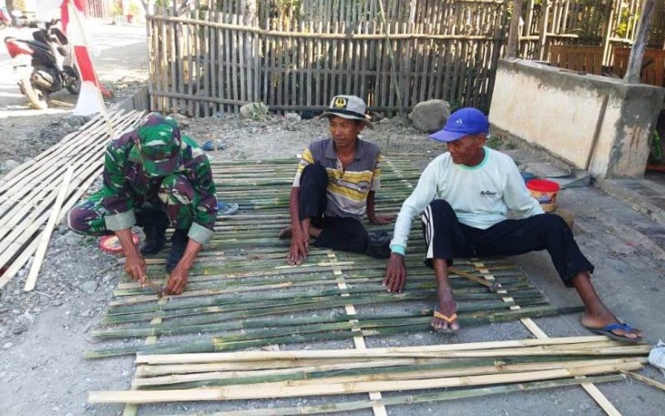 Pagar Bambu Menyemarakkan HUT RI di Jatimulya 