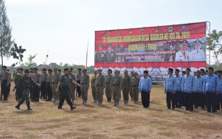 Atensi Pangdam Diponegoro Saat Menutup TMMD Reguler Tegal