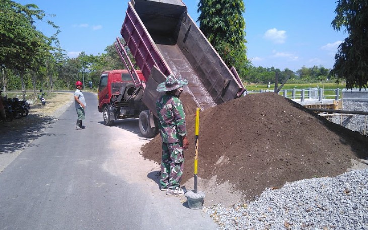 Hingga Hari Ini Droping Material Masih Berlanjut Untuk TMMD