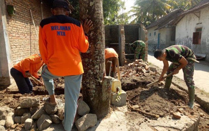 Sukarelawan MTA Jimbung Ikut Berperan di TMMD Kodim Klaten