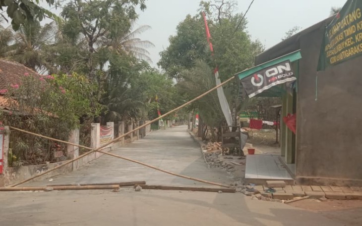 Jalan Desa Blukbuk Usai Pengecoran