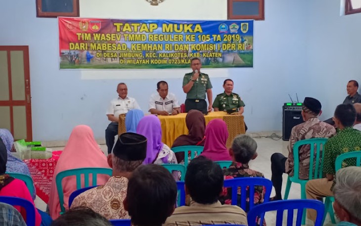 Tatap Muka Tim Wasev TMMD Reg 105 Dengan Warga Desa Jimbung