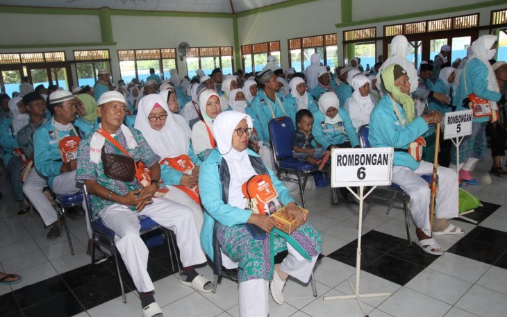 Jama'ah Haji Asal Brebes tiba di Islamic Center 
