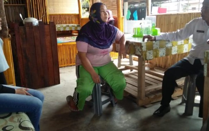 Camat Selebar Kota Bengkulu Syaiful Anwar Temui Linsiana Dewi Keluarga Kurang Mampu  