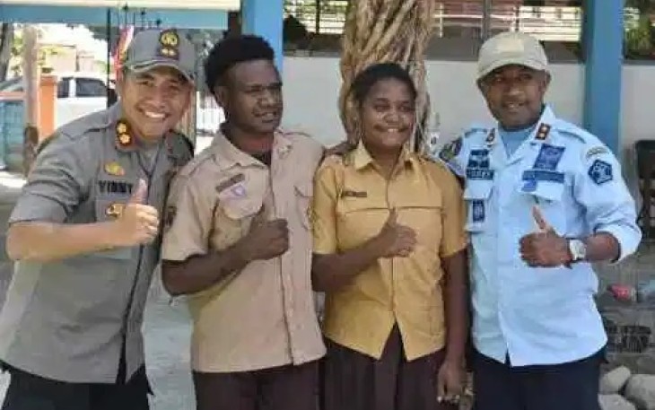 Kebersamaan Mahasiswa Papua Universitas Sam Ratulangi