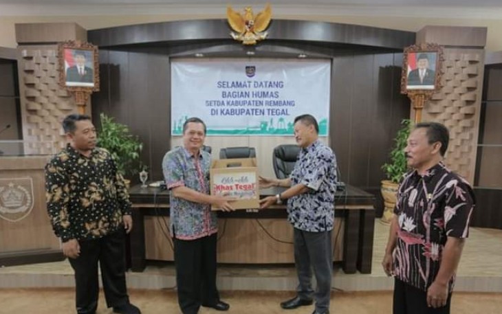 Cemilan Pilus dan Kacang Bogares Jadi Oleh-Oleh Andalan Pemkab Tegal