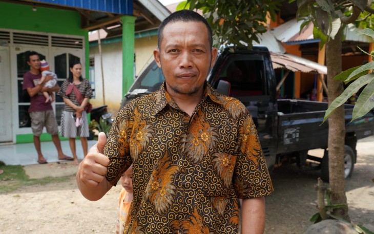 Eliandoni warga Desa Sawang