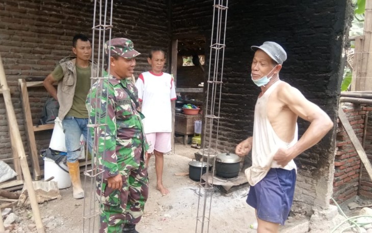 Parmin Bersyukur Mendapat Bantuan Pembangunan Rumah Dari TMMD 106 Kodim Cilacap. 
