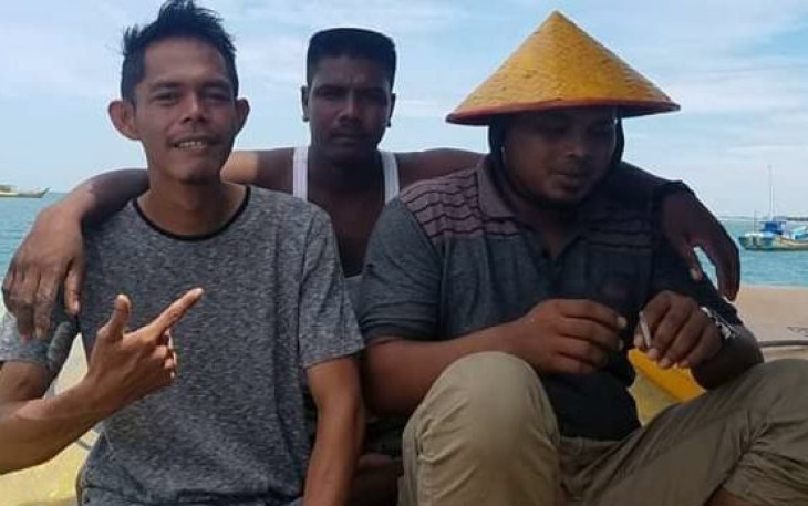 Munandar (kiri) salah satu dari 25 anggota DPRK Abdya.