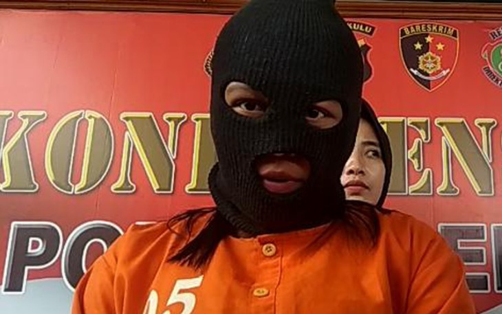 Tersangka EC 