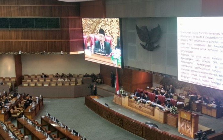 Rapat Paripurna DPR RI