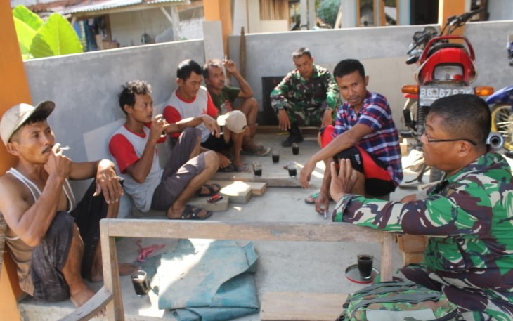Menikmati Nasi Bungkus dalam Pererat Kemanunggalan